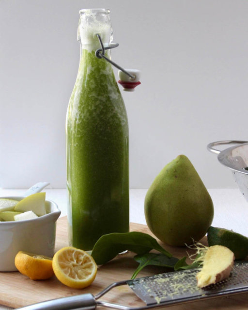 1173 Stemilt Green Citrus Ginger Pear Juice by Coryanne Ettiene