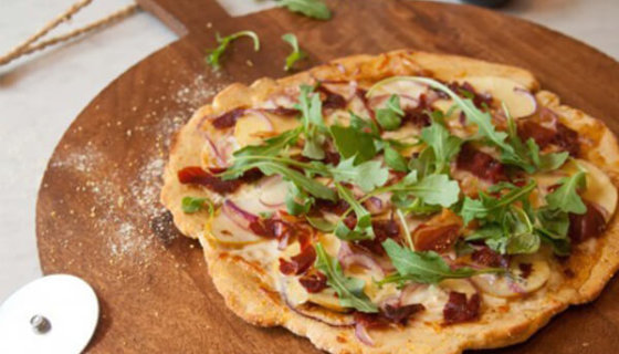 Apple, Pear & Prosciutto Pizza