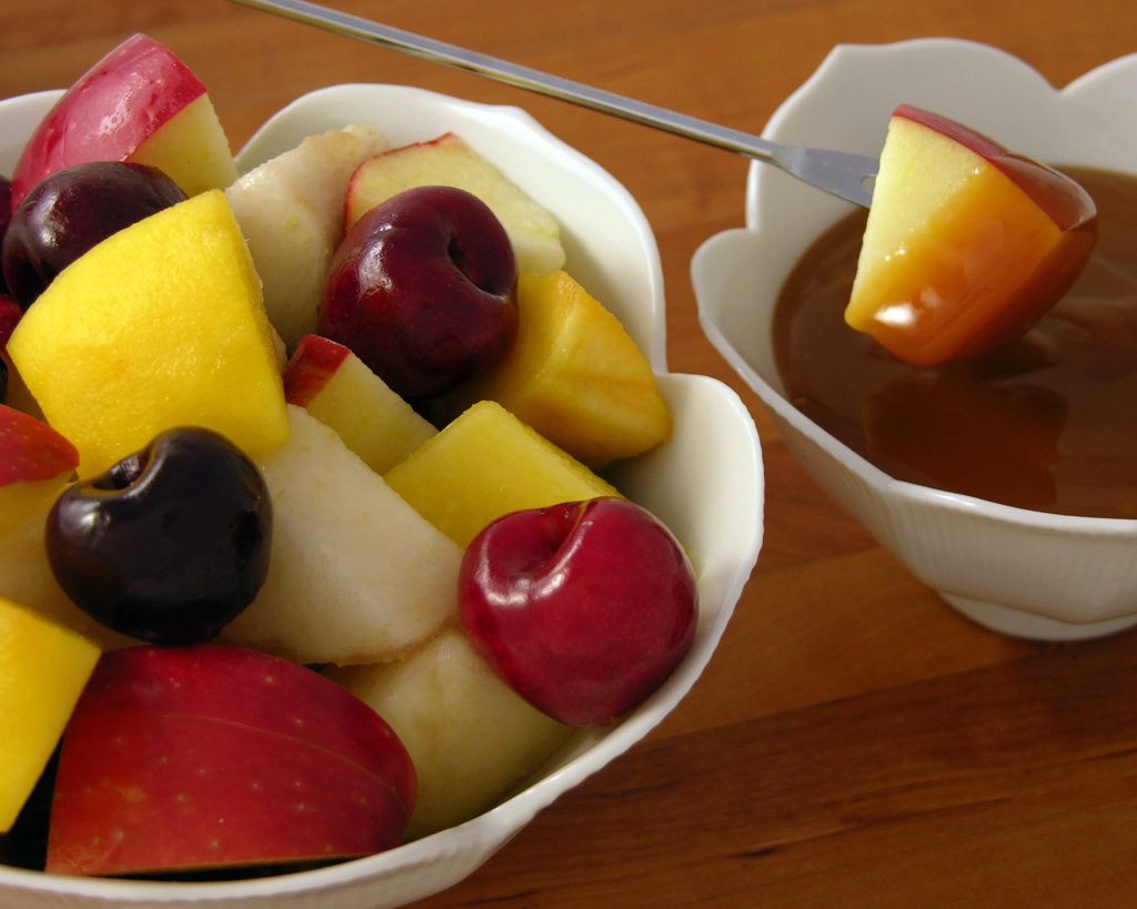 Summer Fruit Fondue