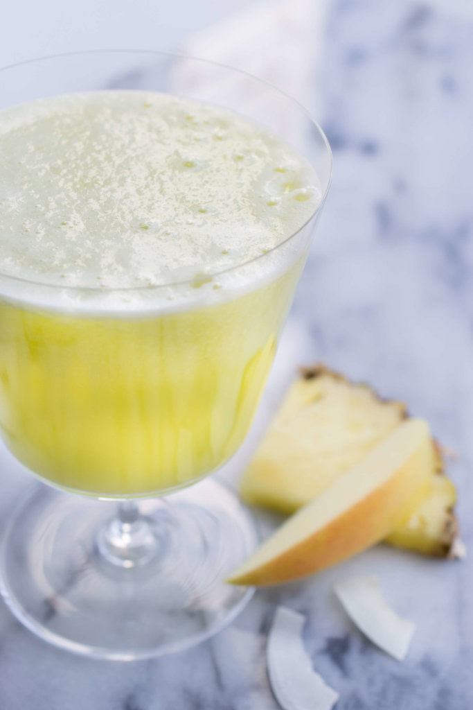 Tropical Blend Juice with Sweet Apples