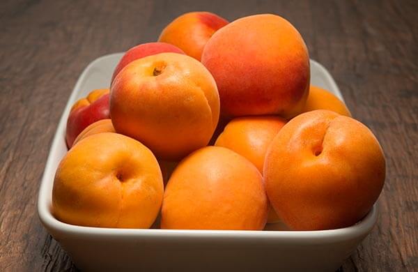 apricot bowl stemilt