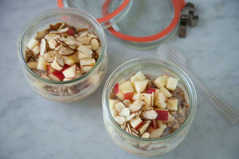 Overnight Oatmeal with Apples Stemilt