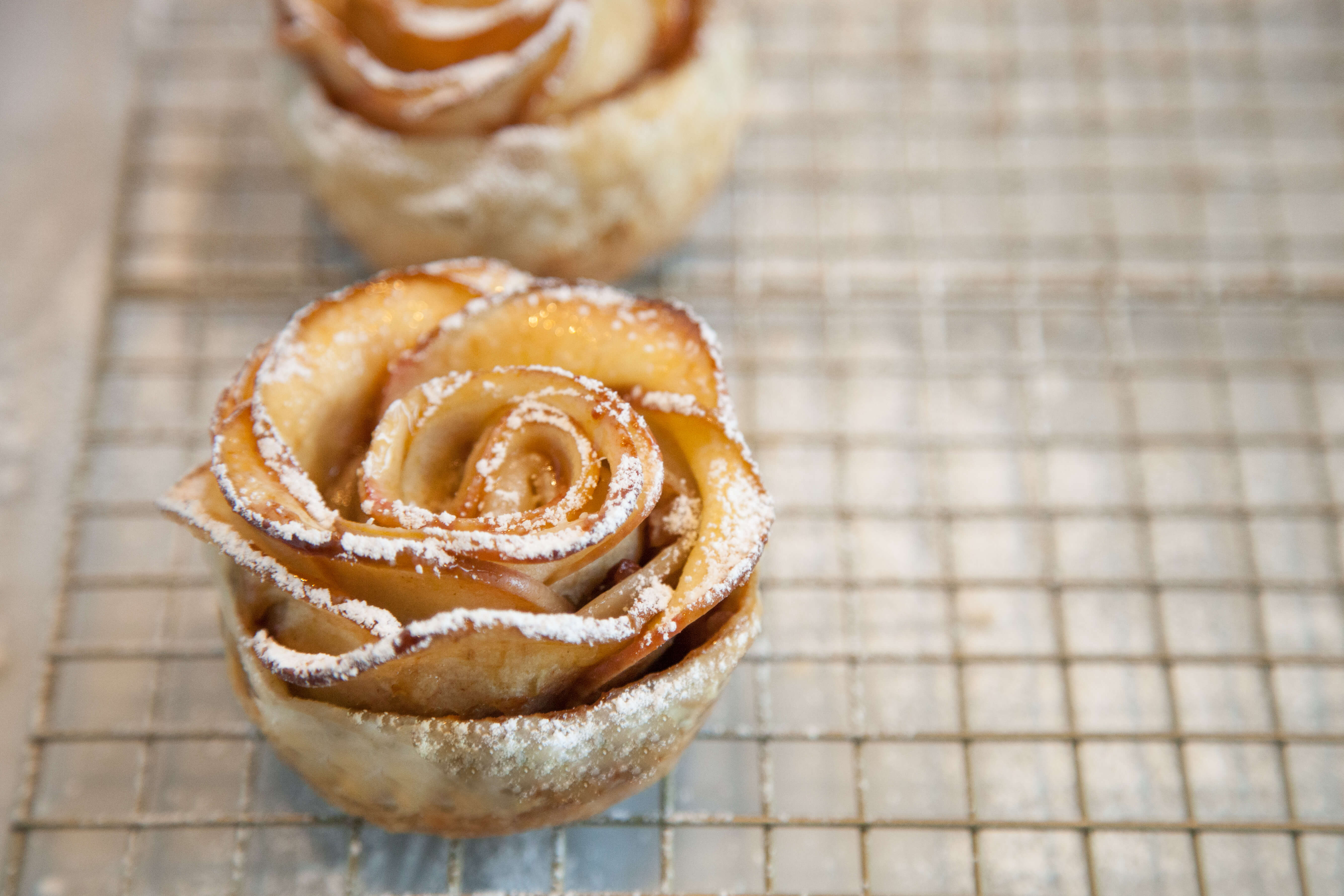 apple rosettes