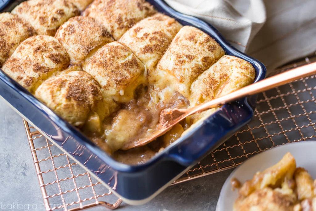 Snickerdoodle Apple Cobbler