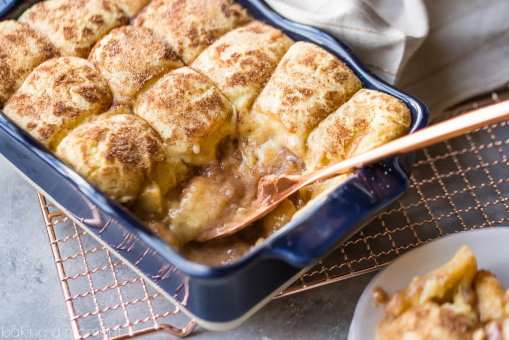 Snickerdoodle Apple Cobbler