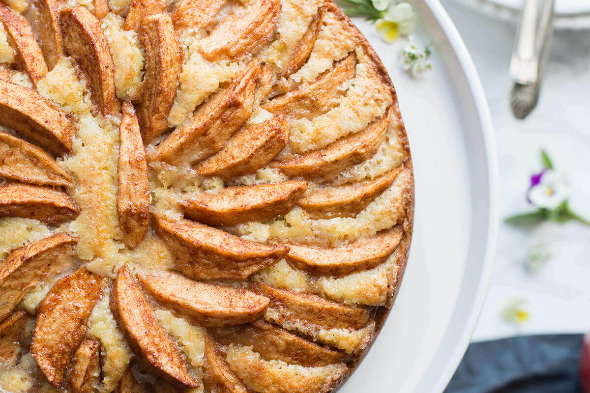 Traditional German Apple Cake