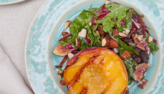 Grilled Peach & Mixed Green Salad