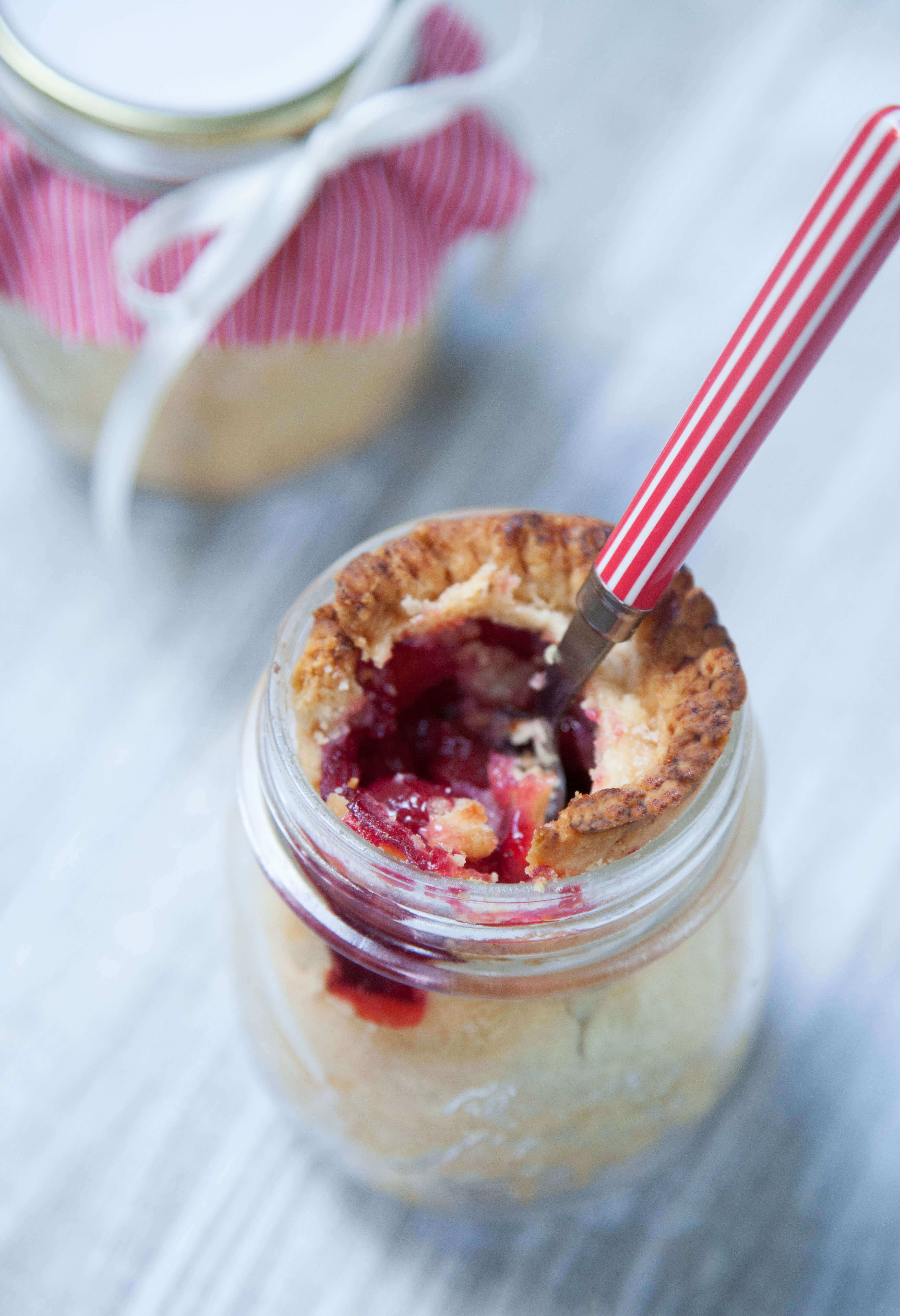 Recipe: Sweet Cherry Pie in a Jar