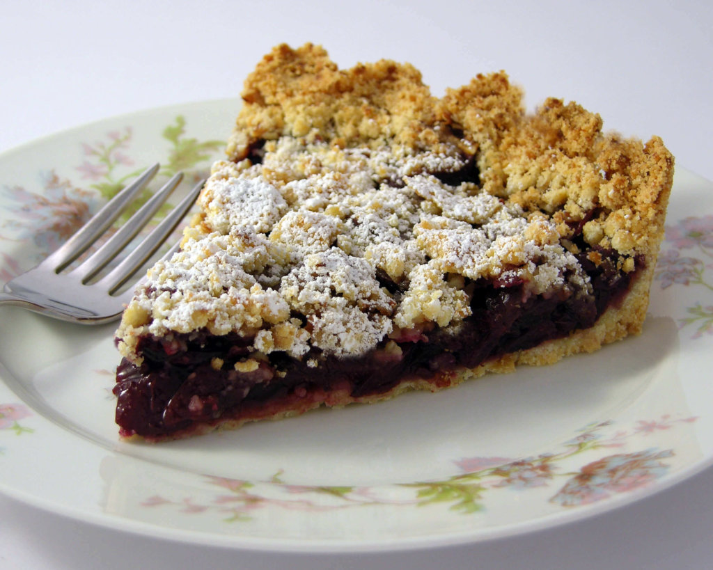 148 Cherry and Almond Crumb Tart