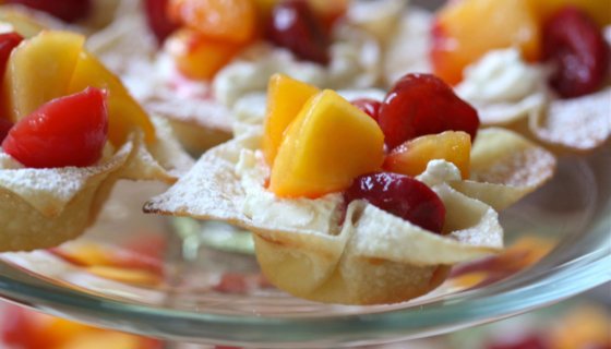 Cherry-Peach Wonton Cups with Lemon-Mascarpone Cream