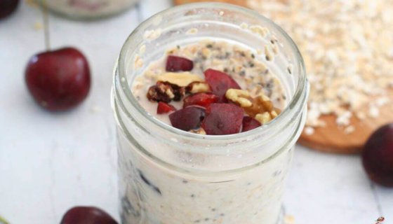 Overnight Oats with Cherries and Chia Seeds