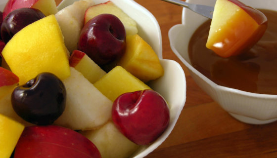 Summer Fruit Fondue