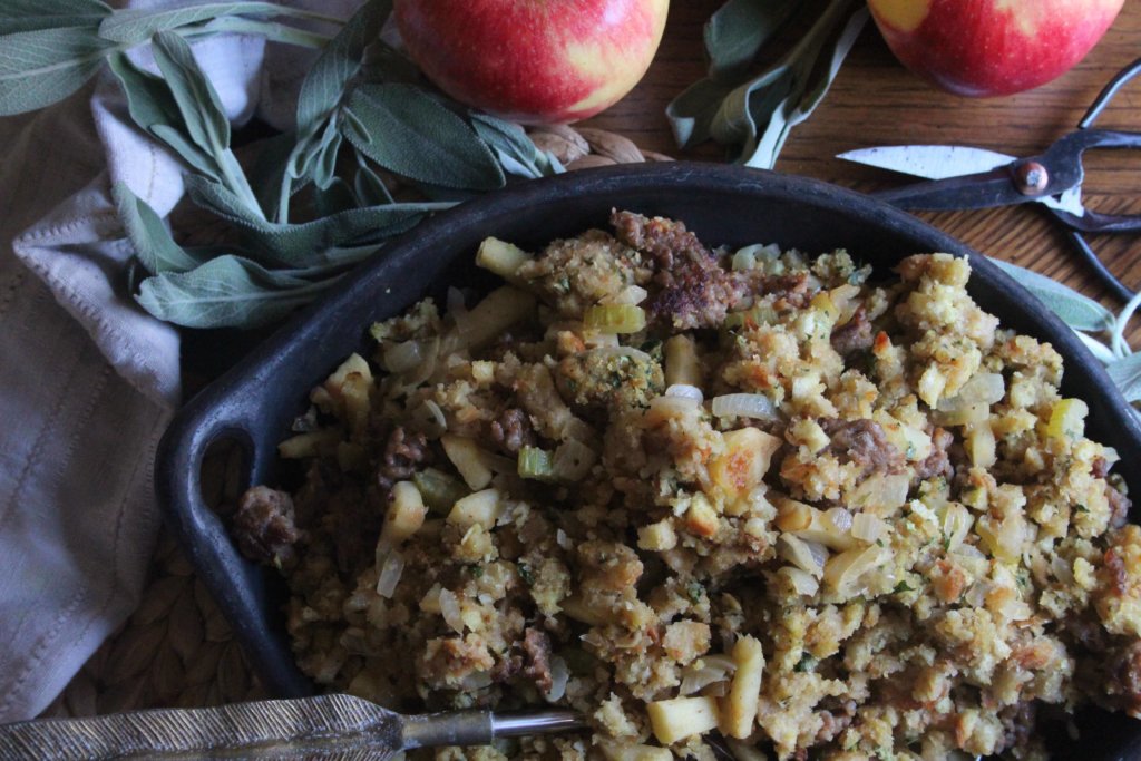 2805 2 Apple Sage Stuffing by Coryanne Ettiene