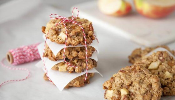 Apple Oatmeal Cookies