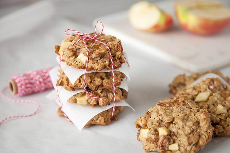 3037 Apple Oatmeal Cookies