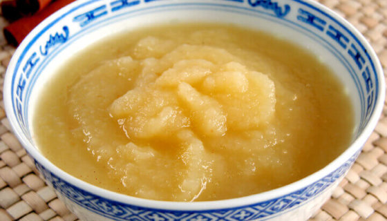 Easy Homemade Applesauce