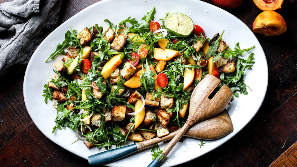 Peach and Arugula Salad