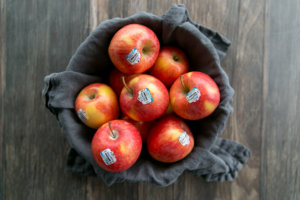 Pinata Bowl Lifestyle Apples Stemilt