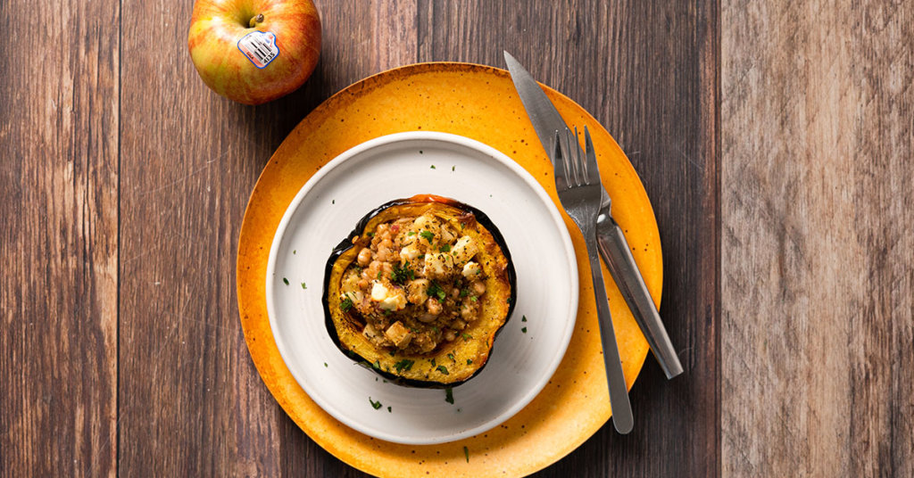 Apple stuffed acorn squash