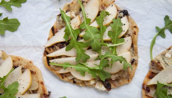 Pear, Bavarian Blue Cheese, Radicchio & Fennel Pizzettes