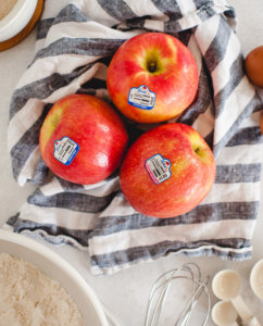 overhead of apples on kitchen towel