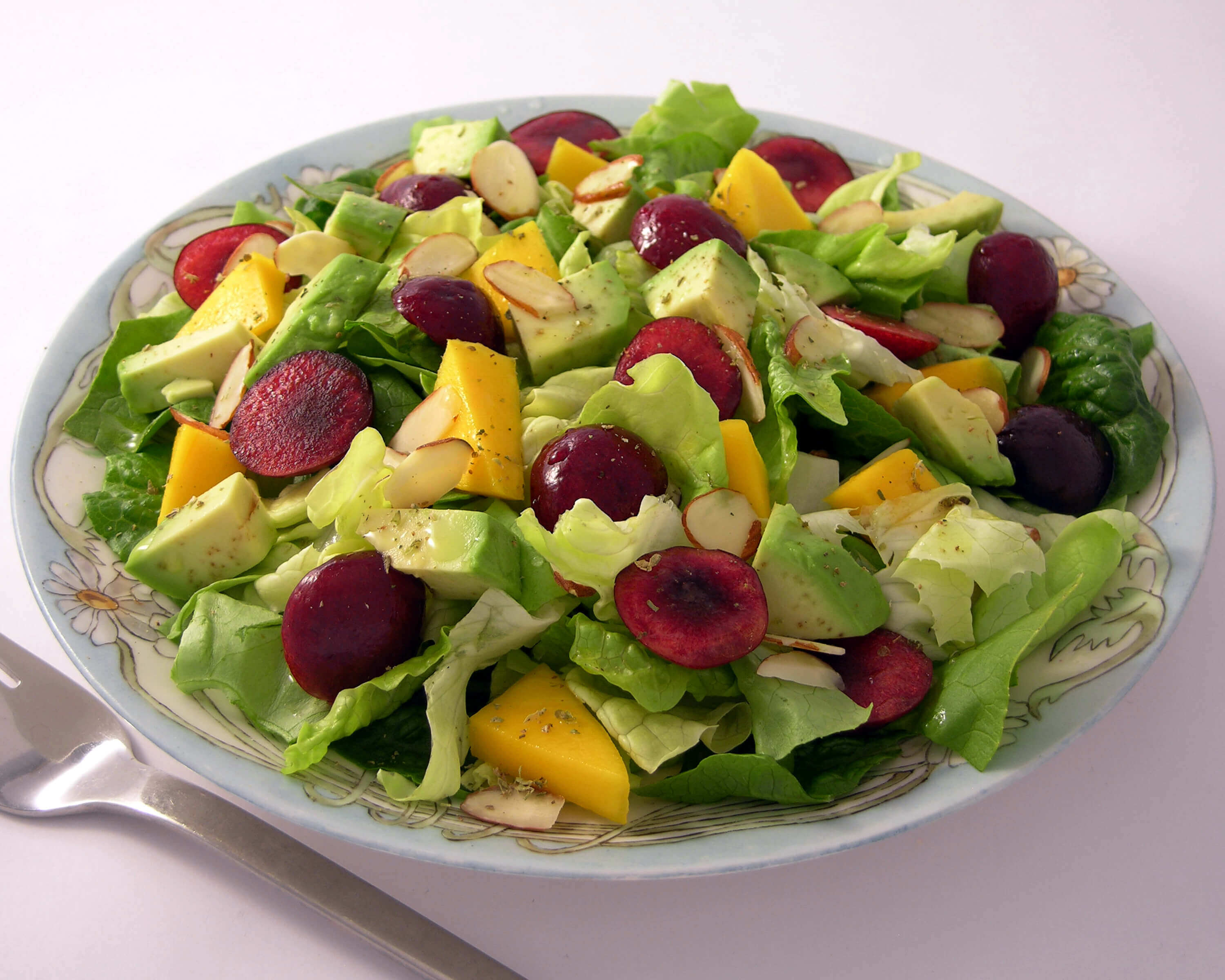 Delicious Cherry, Mango &amp; Avocado Salad for Lunch or Dinner