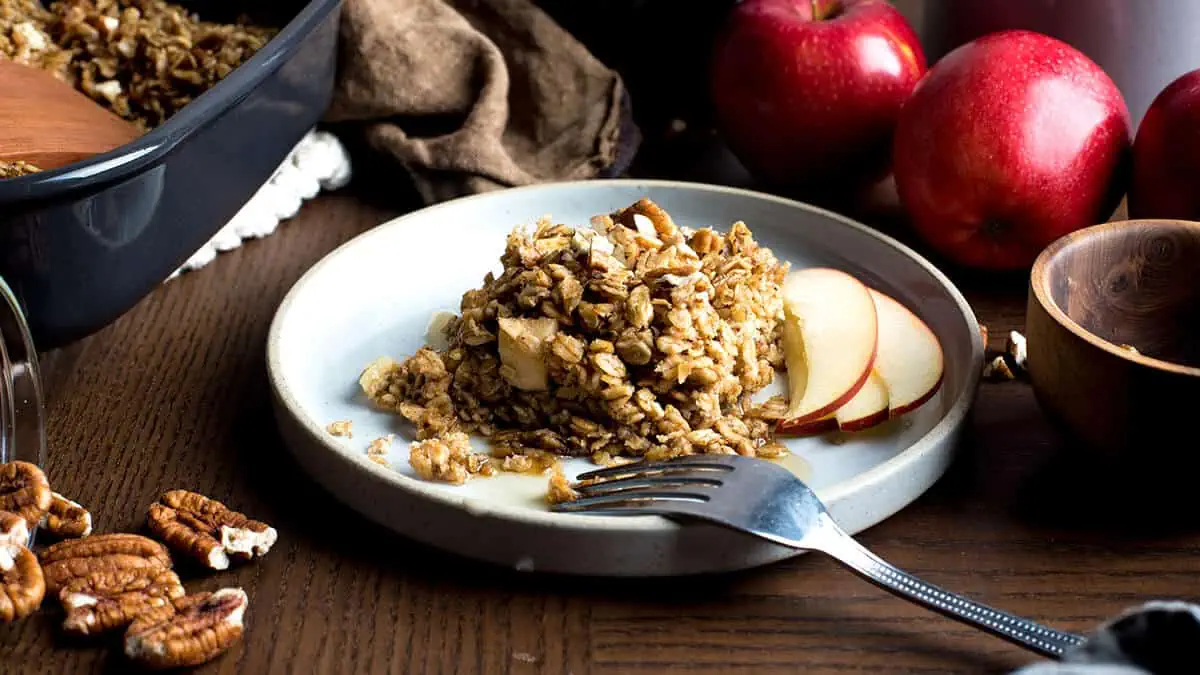 Baked Apple Pecan Oatmeal Website Header