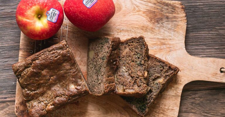 Apple Cinnamon Zucchini Bread with Stemilt Apples
